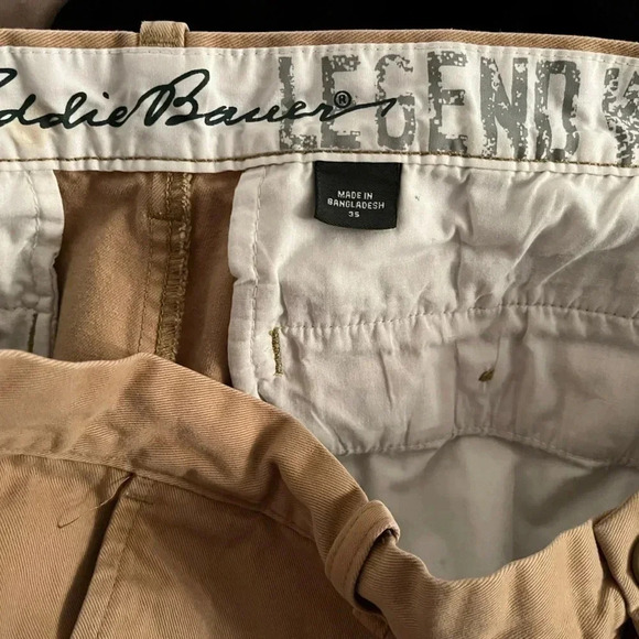 Eddie Bauer Cargo shorts - Picture 2 of 3